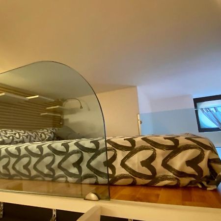 Zeus Charming Apartment シラクーサ 部屋 写真