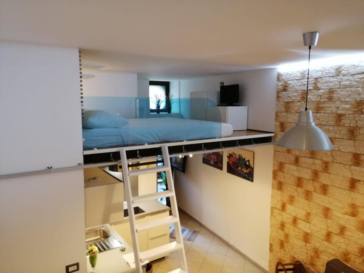 Zeus Charming Apartment シラクーサ エクステリア 写真